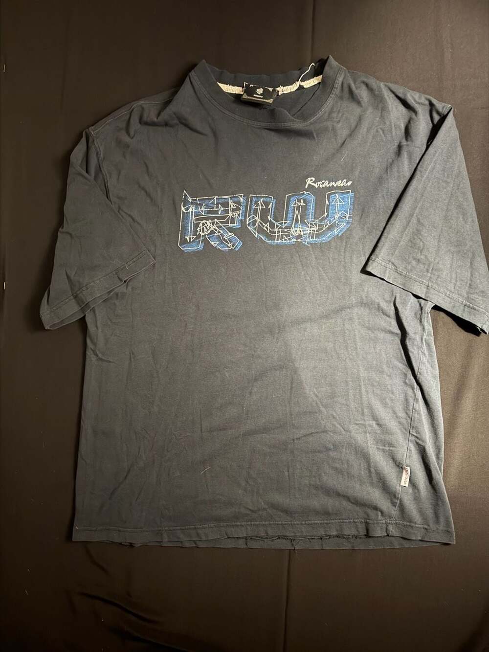 Rocawear T-Shirt Size Medium Vintage Black Logo Graphic Hip Hop